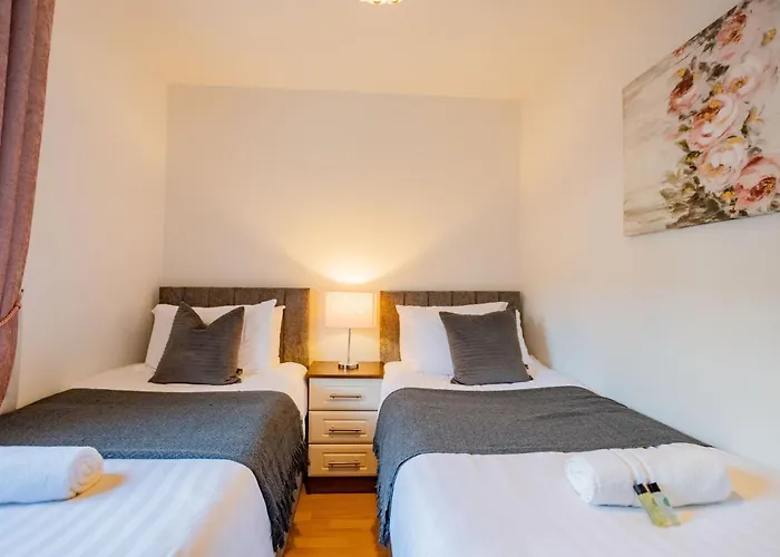 Latin Quarter Rest *